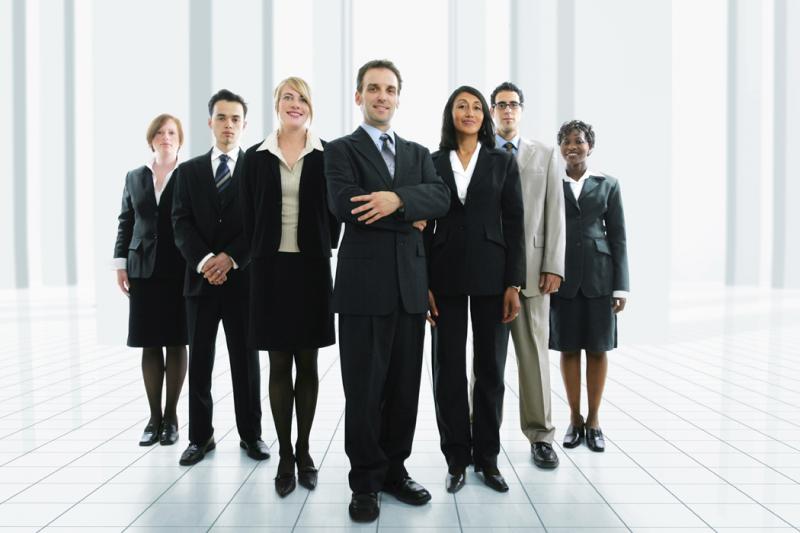 ROZŠIŘUJEME TÝM O DALŠÍ SCHOPNÉ KOLEGY: REALITNÍ MAKLÉŘE & VEDOUCÍ TÝMU